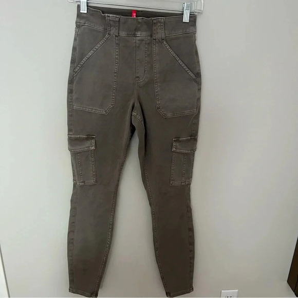 Spanx Stretch Twill Ankle Cargo Pant Khaki Green Size Small - Picture 2 of 7